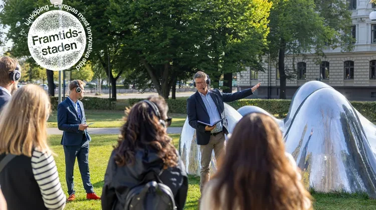 Stadspromenad i Järnvägsparken under Future now forum