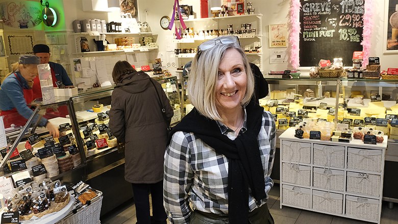 Lena Norin i butiken i Linköping.