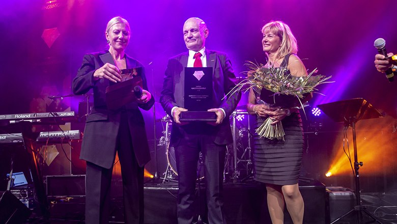 Sectra tar emot priset Linköpings Näringslivsdiamant på Näringslivsgalan 2019.