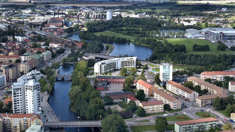 Flygfoto över Stångån och Stångebro